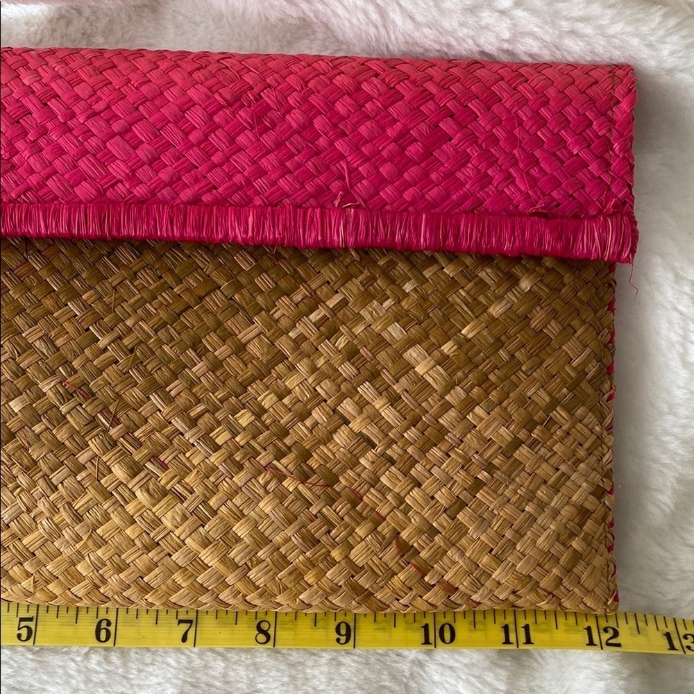 Mad Imports Handmade Woven Raffia Clutch - Madagascar - Picture 7 of 8